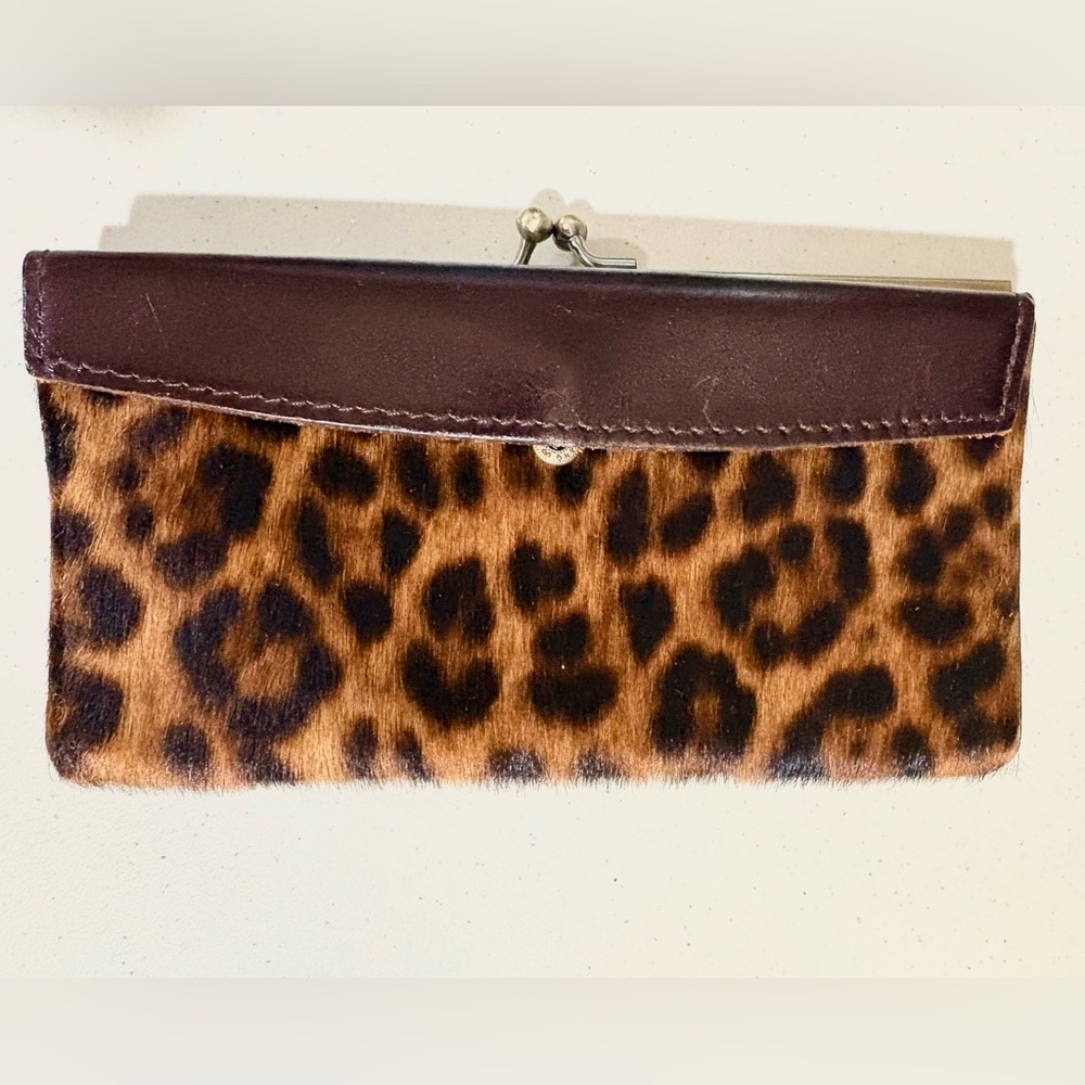 Patricia Nash Kiss 💋 Lock Long Wallet